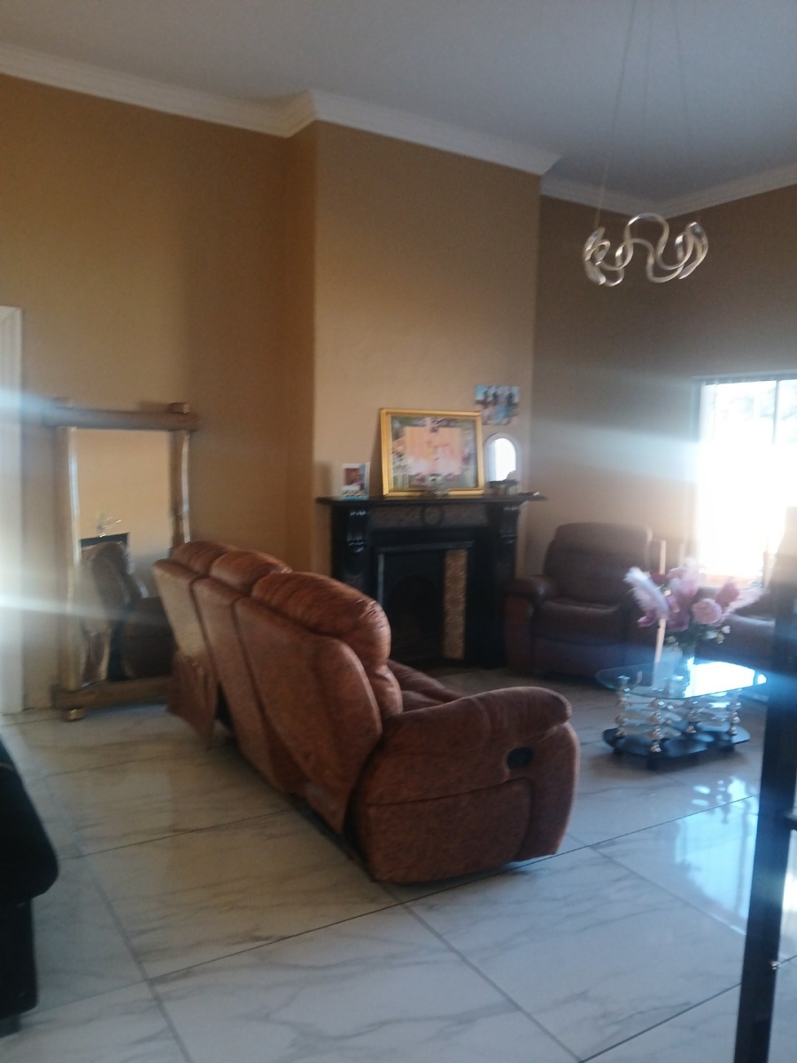 4 Bedroom Property for Sale in Kimberley North Northern Cape